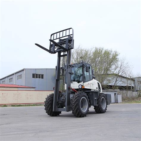 4WD Four Wheel Drive Articulated Rough Forklift 5 Tonne 6 Tonne 7 Tonne