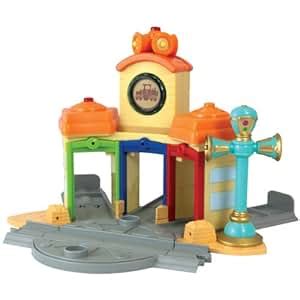 Buy Chuggington Interactive Railway Trainee Roundhouse With Vee Online at Low Prices in India ...