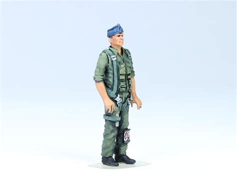 Painted Figure Us Fighter Pilot 148 Scale Built And Painted Etsy