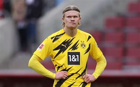 Arsenal Fans Think Agent Odegaard Could Help Secure Erling Haaland