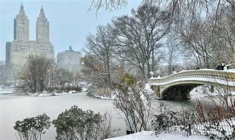 15 Stunning Photos Of NYC Looking Like A Complete Winter Wonderland