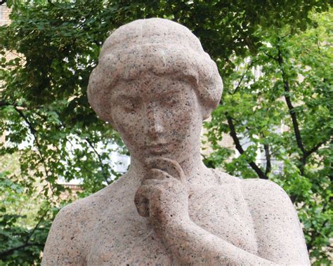 Sculpture Of Thoughtful Woman Monceau Flickr