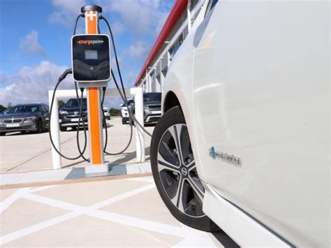 Newmotion And Chargepoint Simplify Charge Point Access Under New