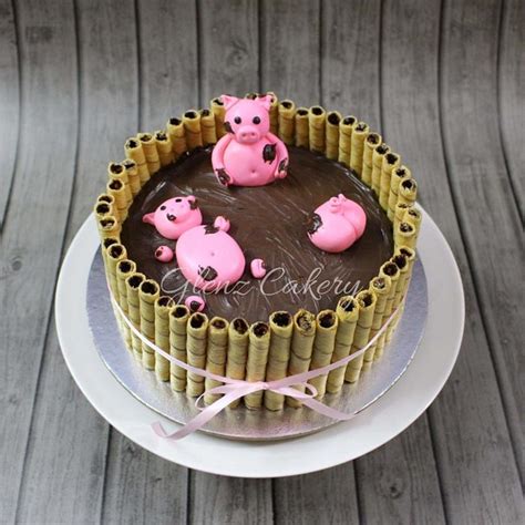 "Pigs in mud" cake - Decorated Cake by Glenyfer Wilson - CakesDecor