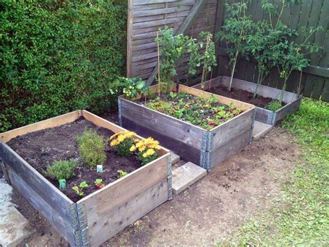 21 Strawberry Raised Bed Garden Plans Ideas Worth To Check Sharonsable