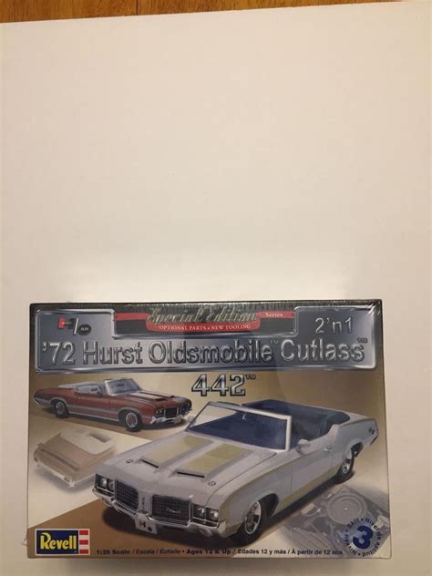 Revell 1 25 Scale 1972 Hurst Oldsmobile Cutlass 442 85 4244 1972674843