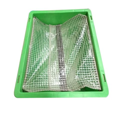 30kg Green Rectangular HDPE Crate Outer Dimension LXWXH 400X300X270