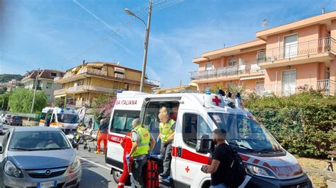 Donna Investita Da Scooter Mentre Attraversa Sull Aurelia A Riva Ligure