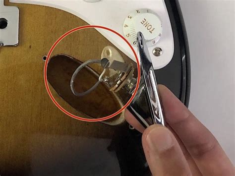 Как отремонтировать гнездо гитары Squier Affinity Stratocaster - HD01