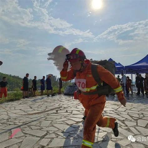 会昌县应急管理局狠抓专业森林消防队伍建设综合救援演练