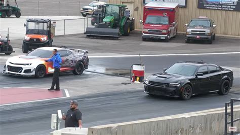 Chevy Camaro Zl Drags Charger Hellcat And Challenger Someone Gets