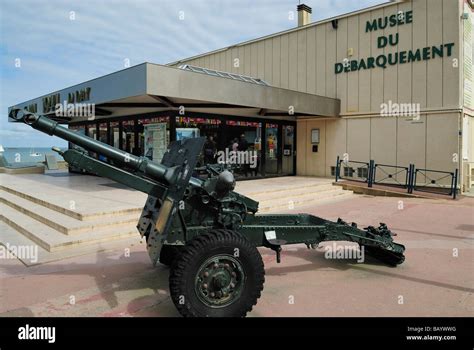 25 Pounder Field Gun Hi Res Stock Photography And Images Alamy