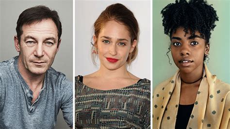 Jason Isaacs Jemima Kirke E Dua Saleh Em Sex Education Séries Da Tv