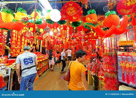 Singapore : Chinese Lunar New Year Shopping Editorial Stock Image ...