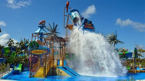 Kids and teens will love the on-site waterpark. | Resort, Resort spa ...