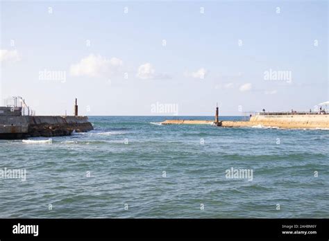Exploring Tel Aviv In A Hot And Sunny Day Stock Photo Alamy