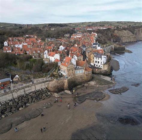 The Best Beaches in Robin Hood's Bay - BeachAtlas