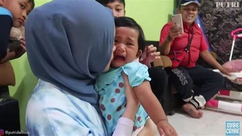 Jenguk Dedek Bintang Anak Lina Teddy Putri Delina Bersedih Dapati