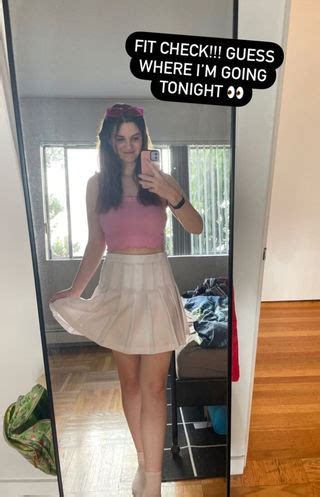 Sarah Z Nude OnlyFans NudoStar TV