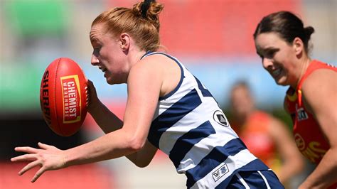 Aflw Irelands Aishling Moloney Lifts Geelong To Maiden Win With