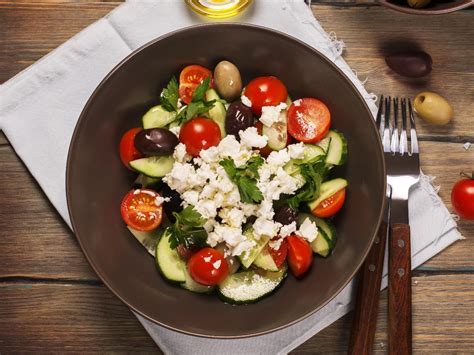 Greek Salad Recipe And Nutrition Eat This Much