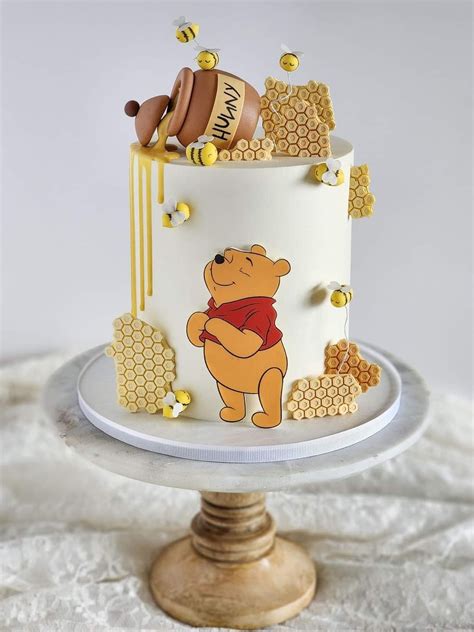 Pin By Brianah Nichole On Disney Cute Birthday Cakes Pretty Birthday