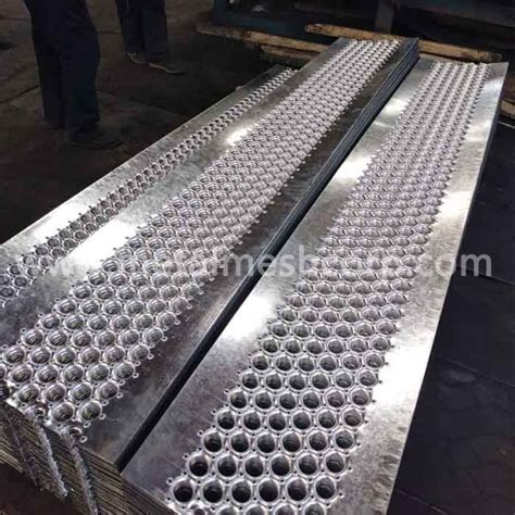 High Quality Perf O Grip Walkway Grating