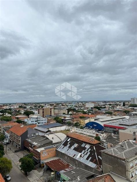 Sala Comercial na Avenida Benjamin Constant 904 São João em Porto