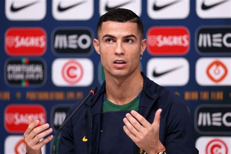 Cristiano Ronaldo é A 1ª Pessoa A Alcançar 500 Milhões De Seguidores No Instagram Ideias De