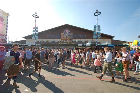 Paulaner beer tent 🍻 | Tischreservierung Oktoberfest