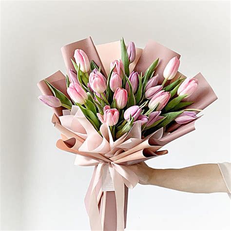 Lovely Pink N Light Pink Tulips Bouquet singapore | Gift Lovely Pink N Light Pink Tulips Bouquet ...