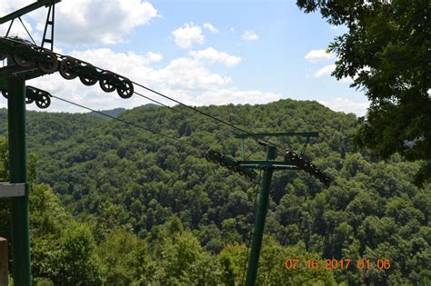 My Country Roads: Wild and Wonderful : Hawks Nest Aerial Tramway