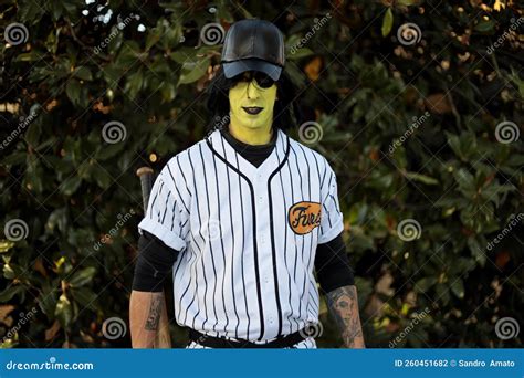 Cosplayer Portrait Dressed As a Member of the Baseball Furies Gang from ...