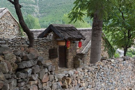 沂蒙山在哪里属于哪个省（山东沂蒙山，古村变成红色旅游景区，还拍了300多部影视剧） 说明书网