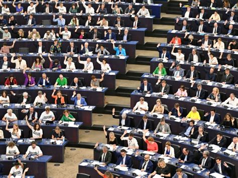 Le Parlement Europ En Donne Un Premier Feu Vert Au Projet De