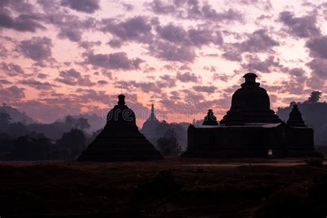 Mrauk-U stock photo. Image of pagoda, calm, silhouette - 117195550