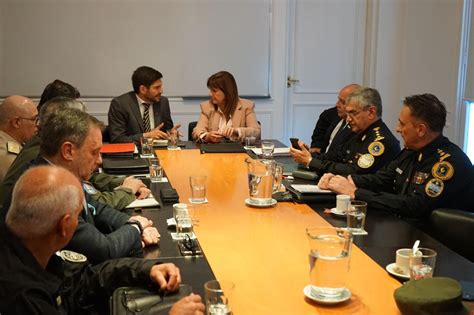 Pullaro Y Bullrich Encabezaron La Reunión Del Comité De Crisis De Rosario Necesitamos