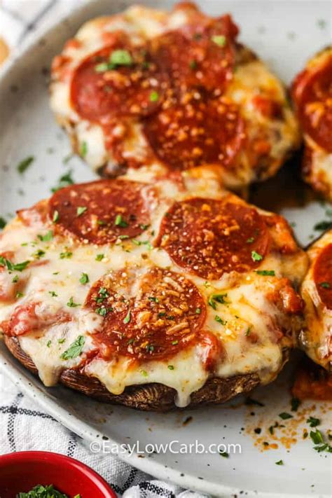 Portobello Mushroom Pizza Recipe (30 Minute Dinner!) - Easy Low Carb