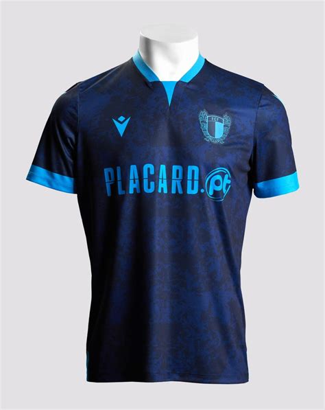 Famalicão 2023-24 Away Kit