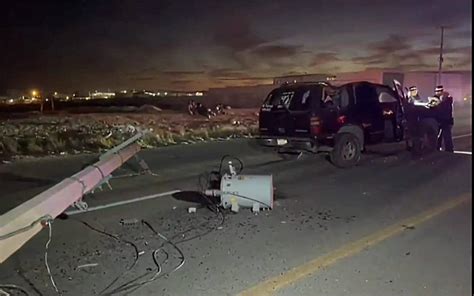 Canes Al Cruzar La Calle Causan Accidente Vial En Casas Grandes El