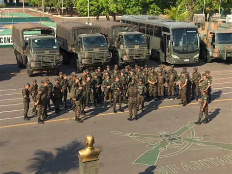 Militares do 44º Batalhão de Infantaria Motorizado estão na região de