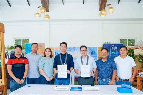 Silang Mayor Elect Signs Deal With Banking Institution The Manila Times