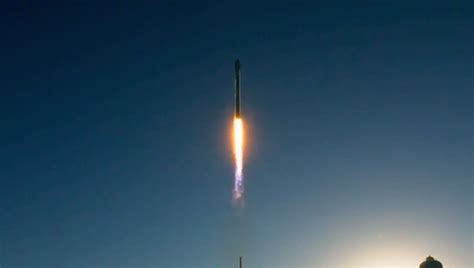 Watch A Replay Of SpaceXs Falcon 9 Launch With Inmarsat 5 F4 Falcon