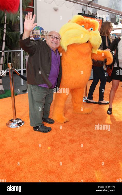 TAYLOR SWIFT attends the Lorax Movie Premiere Stock Photo - Alamy