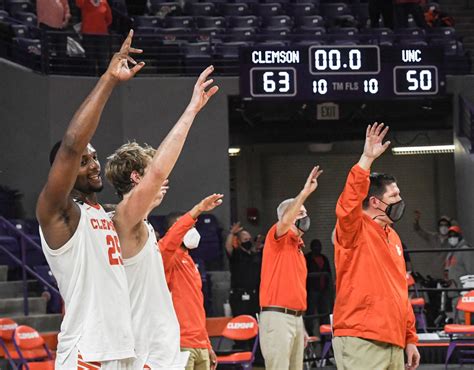 Clemson Basketball Knocks Off North Carolina 63-50 - Sports Illustrated ...