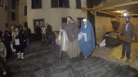 Folla Record Al Presepe Vivente Di Barga Giornale Di Barga