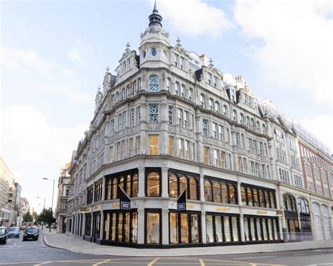 The Knightsbridge Estate Welcomes the Arrival of Burberry - The