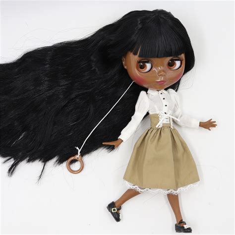 Neo Blythe Muñeca con pelo negro piel negra cara linda brillante y