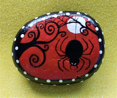 Rock Painting Designs Paint Designs Painted Rocks Pretty Red