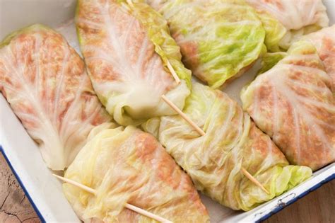 This Baked Cabbage Rolls With Ground Beef And Rice Is A Weeknight Meal You Need In Your Life